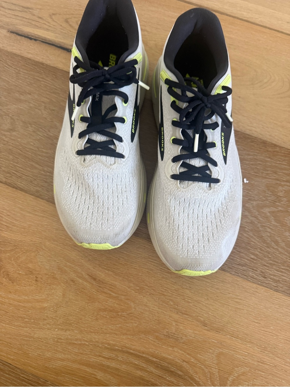 Brooks Men's Running Shoes White with Black and Neon Yellow Trim